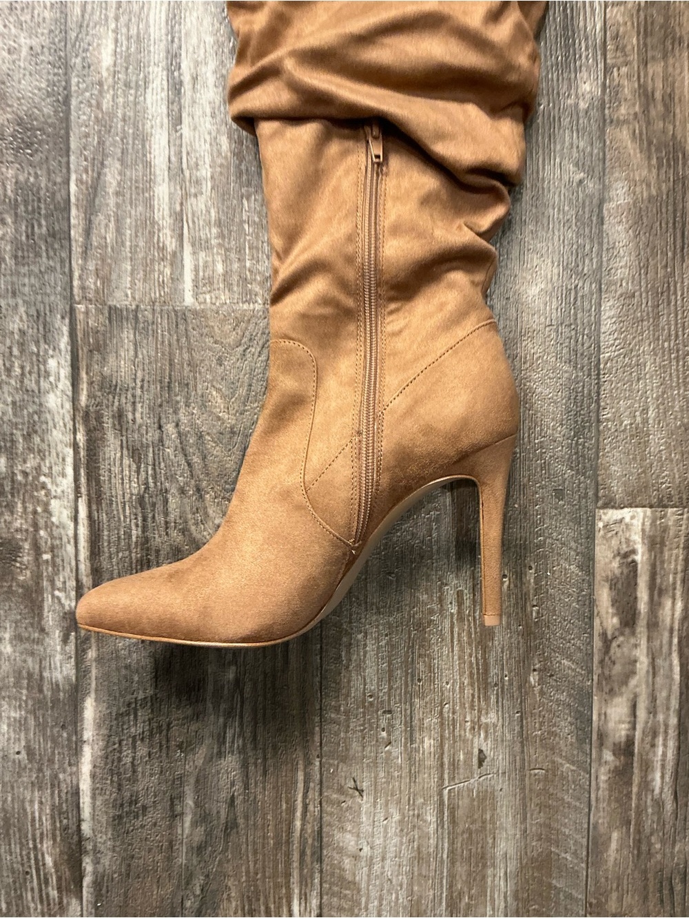BCBGeneration Tan Slouch Over-the-Knee Stiletto Boots Size 8.5 - Picture 12 of 16